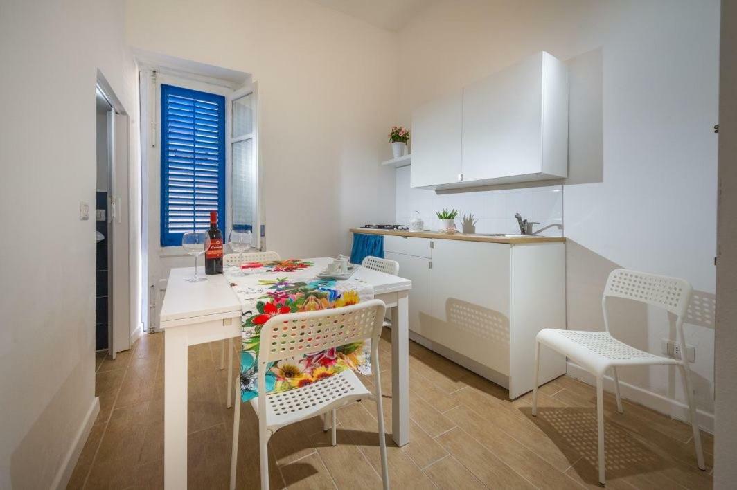 הוילה קאסטלמארה דל גולפו Giulia'S Place-Locazione Turistica מראה חיצוני תמונה
